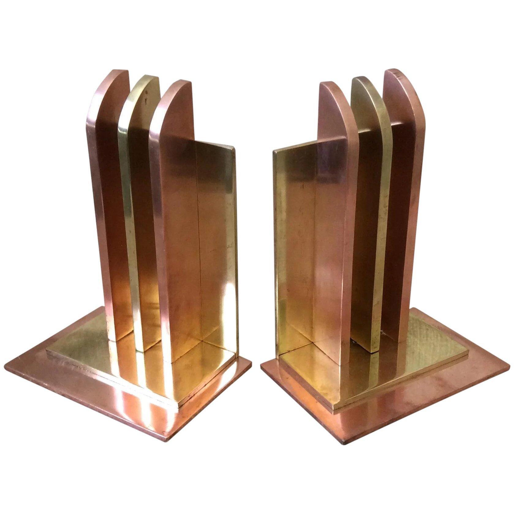 https://drivingfordeco.com/chase-speciality-line/art-deco-bookends-by-walter-von-nessen-for-chase-brass-pair-1048_charish/