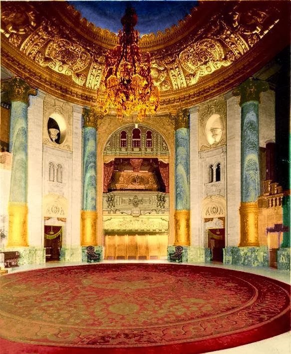 The lobby of the original Roxy Theatre.
